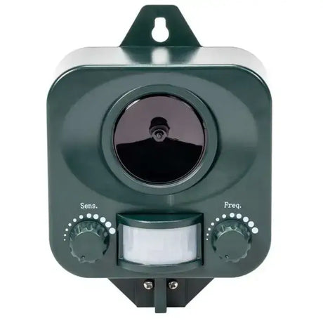 PestBye Ultrasonic Cat, Fox & Dog Repeller